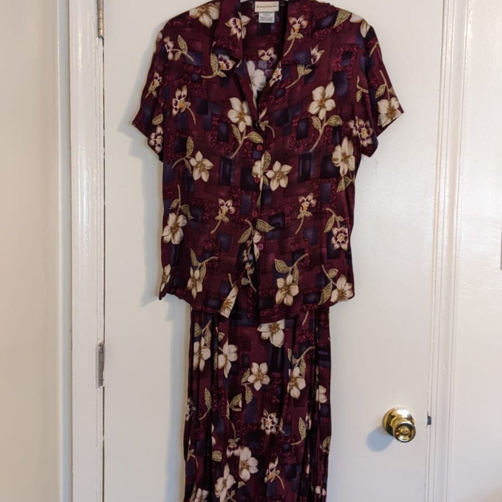 Jacklyn Smith Purple Floral Design 1x